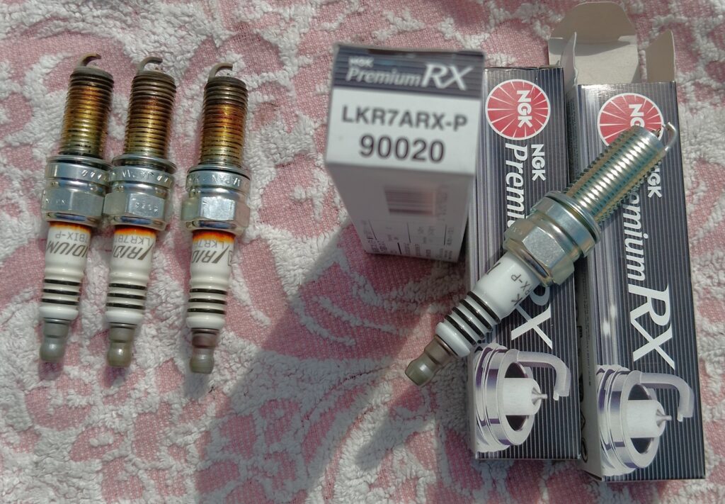 NGKスパークプラグ(LKR7ARX-PとLKR7BIX-P)